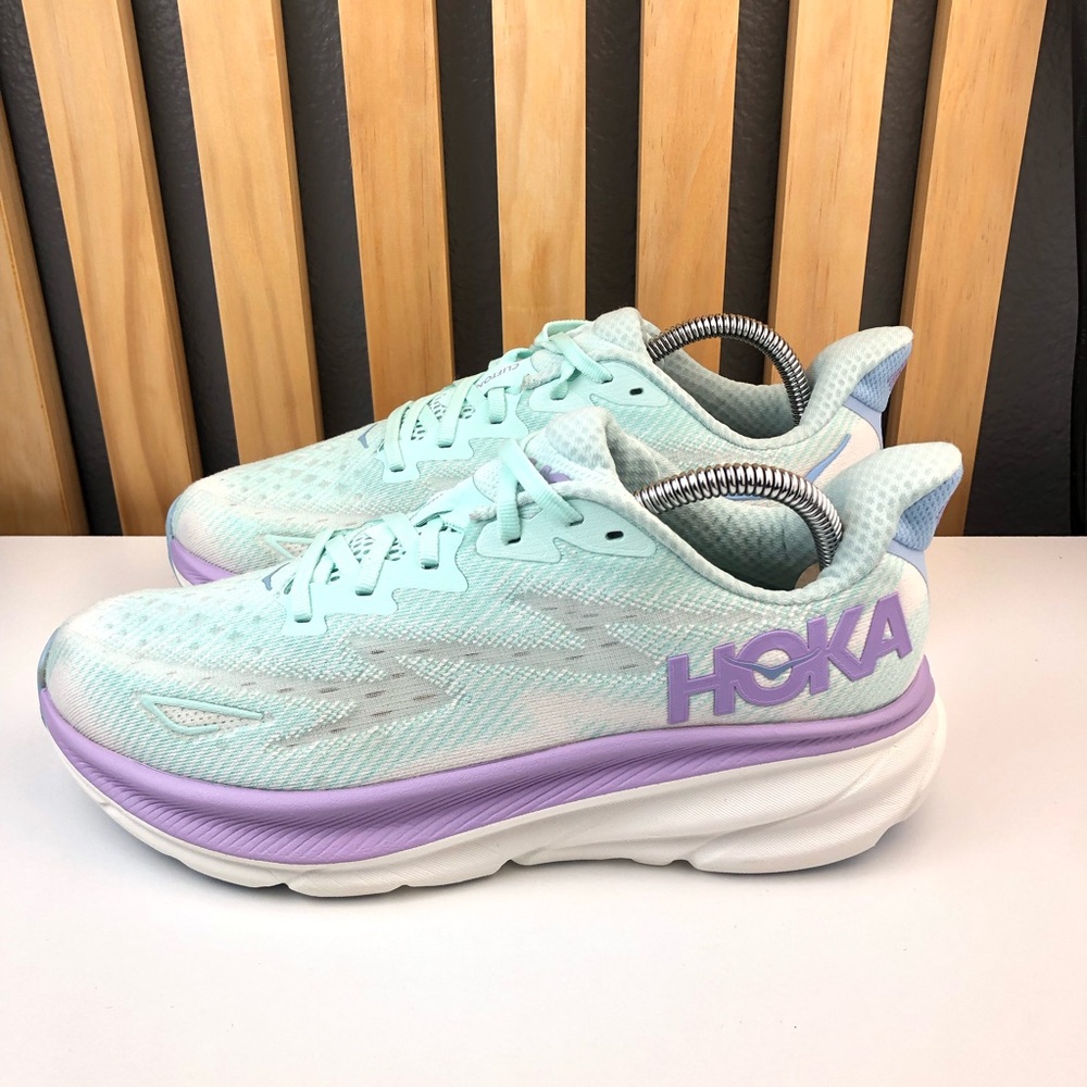Hoka Clifton 9 size 9D
